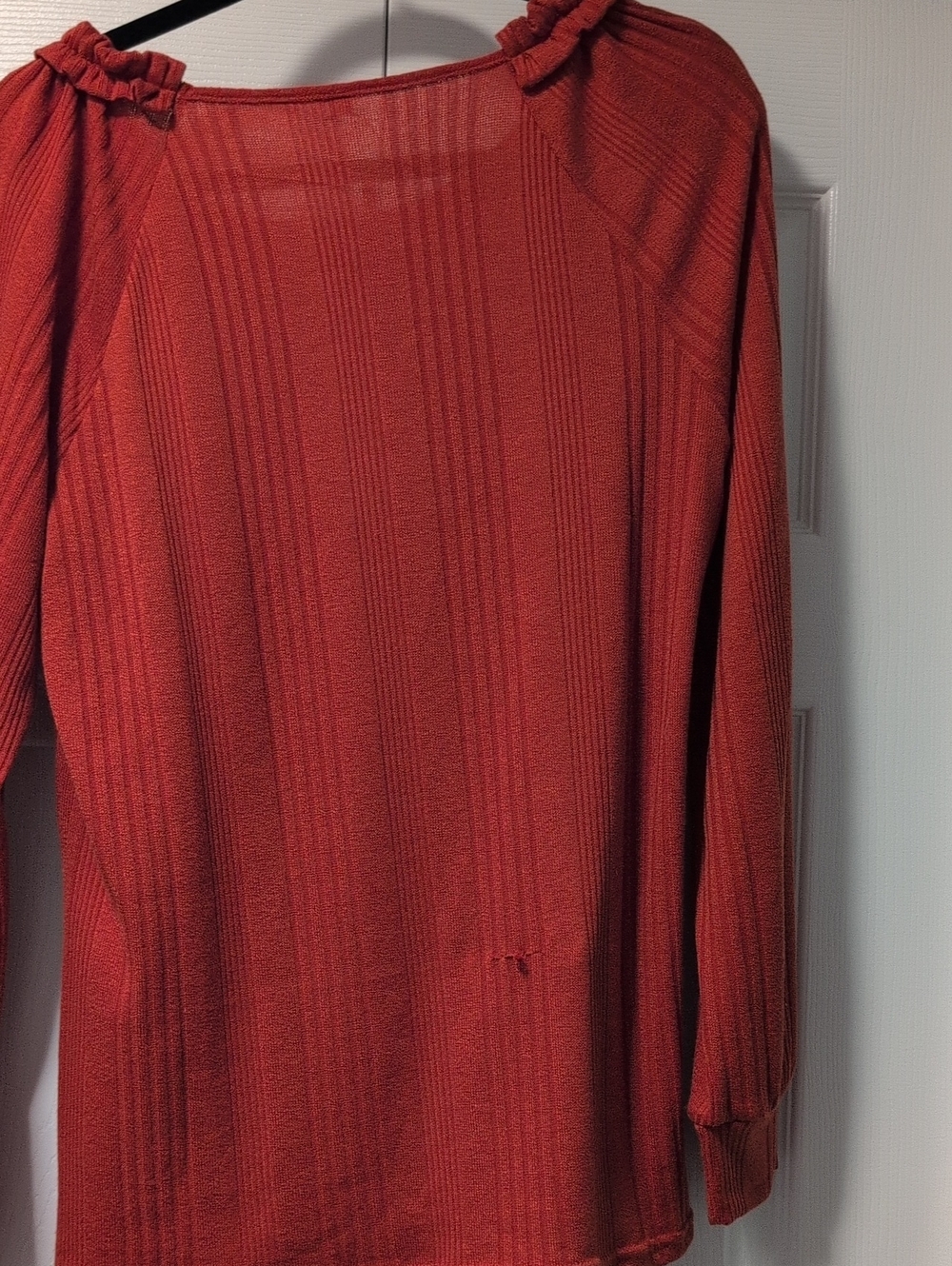 Rust Long-Sleeve Ribbed Women's Top - Picture 4 of 5